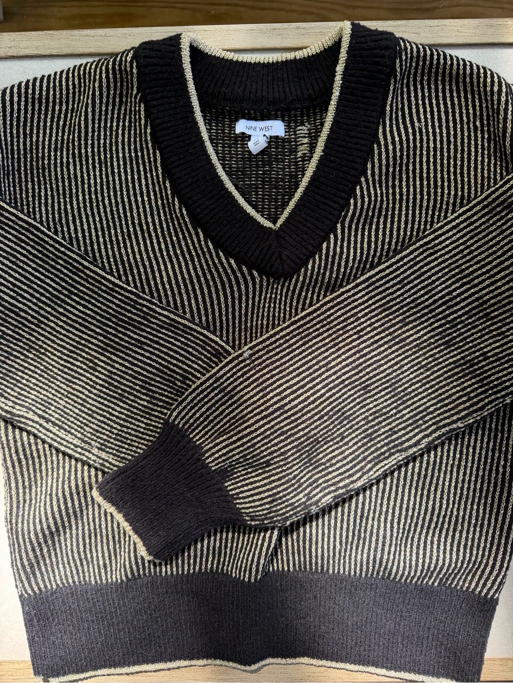Nine West V-Neck Sweater Gold Shimmer and Black